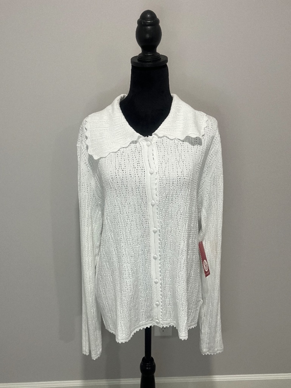 89th and Madison Cardigan, white button down sweater with collar, Size XL NWT